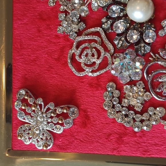 Floral Picture Art Gold Tone Frame With Red Minky Background - Picture 4 of 6